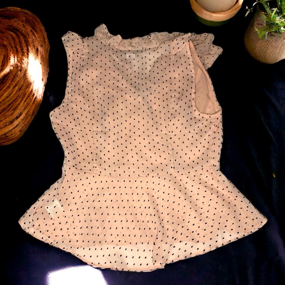 BELLE VERE Women’s polka dot tank with ruffles- Medium - Picture 5 of 6